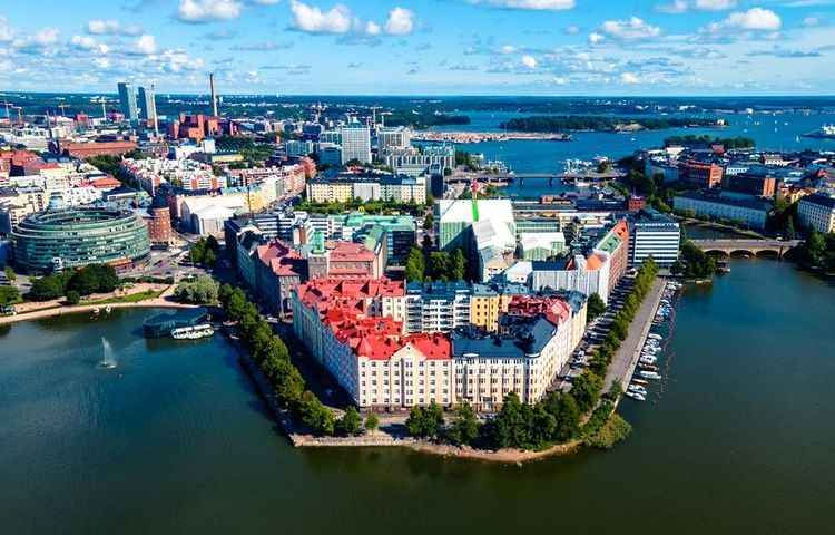 Vue aérienne sur les quais d'Helsinki
