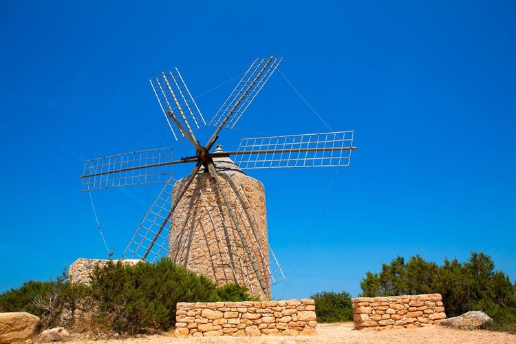 Vieux moulin en pierre à Formentera