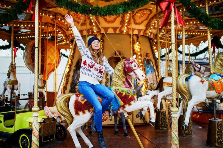 L'incontournable carrousel de chevaux de bois revient à la mode