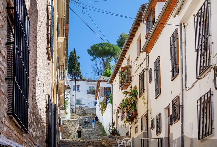 Cuesta de Abarqueros, rue piétonne typique du quartier