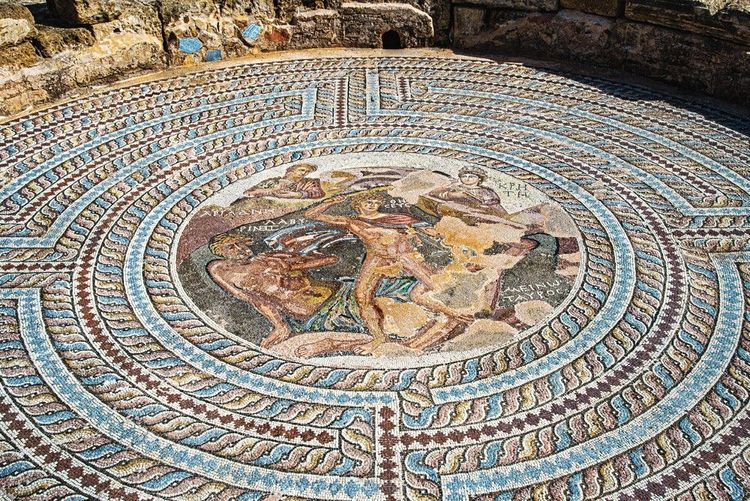 Mosaïque du duel entre Thésée et le Minotaure, villa de Thésée, Paphos