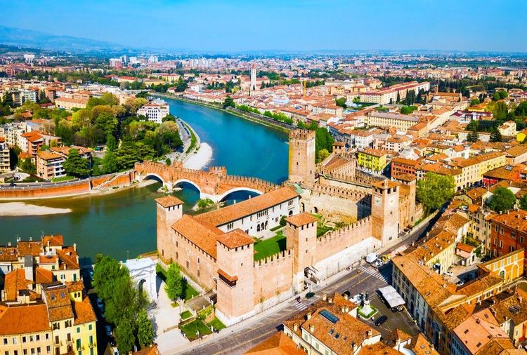 Le Pont Scaliger et le Castelvecchio : joyaux médiévaux au cœur de Vérone