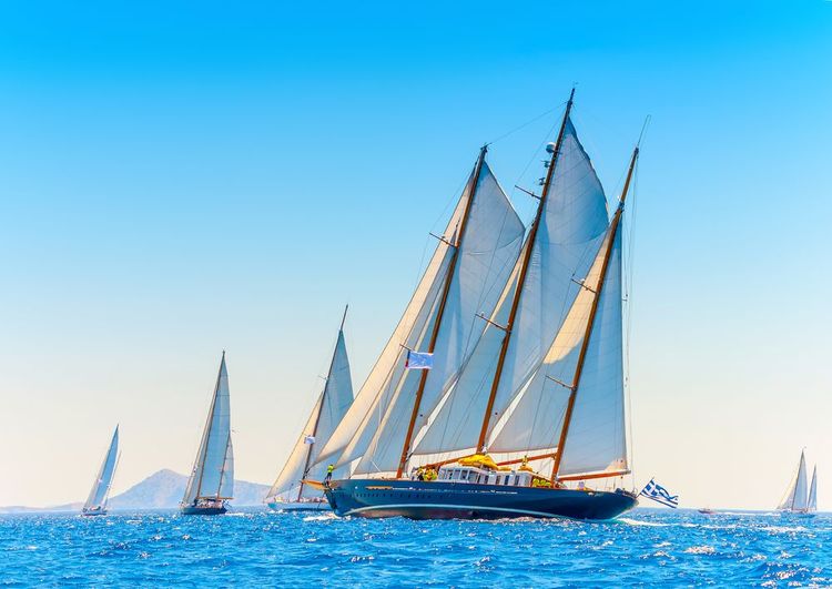 Régate à la voile dans les îles Spetses