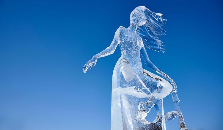 De la grâce, de l'audace et de la beauté faites de glace