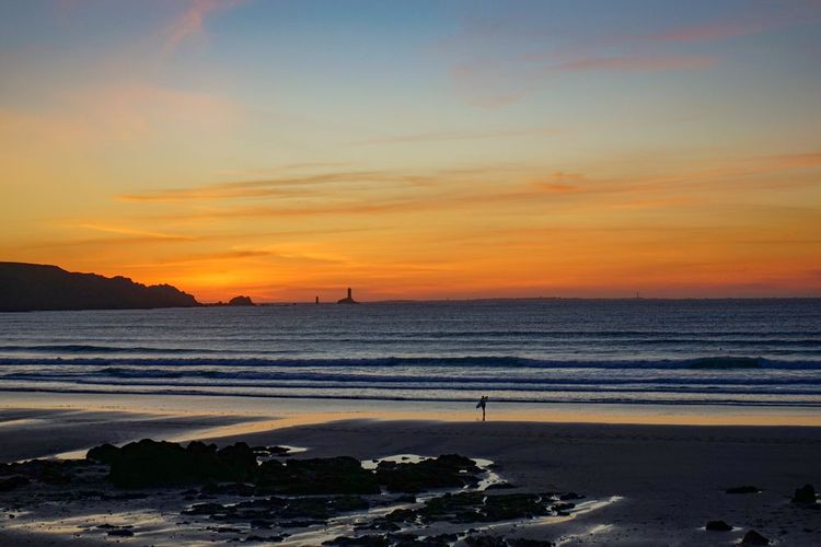 Coucher de soleil sur la plage de la Baie des Trépassés
