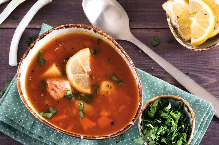 Le Hvar Gregada, soupe de poisson bouilli avec des pommes de terre, un incontournable des Balkans