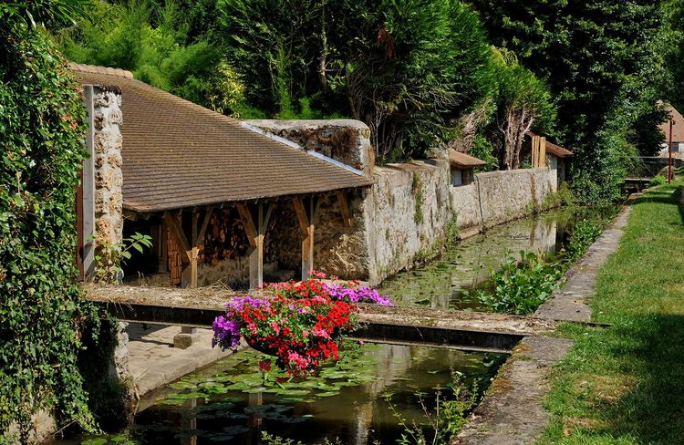 Lavoir sur la promenade des Petits Ponts