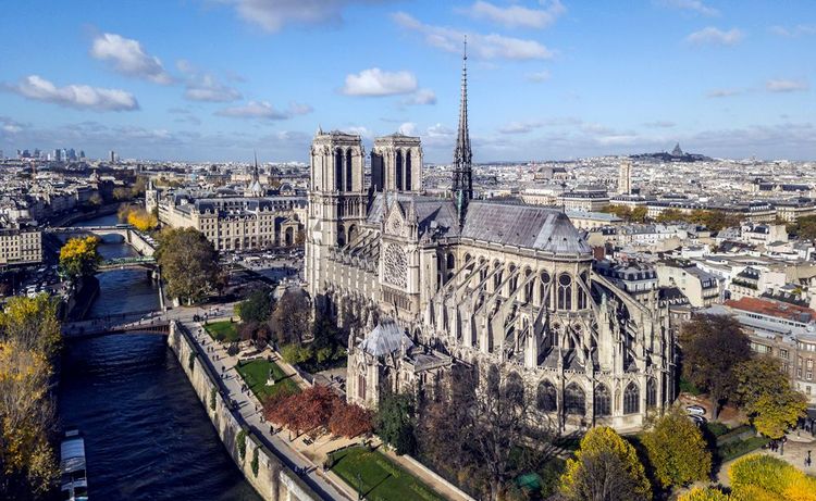 Les 7 et 8 décembre, c'est l'inauguration de la réouverture de Notre-Dame