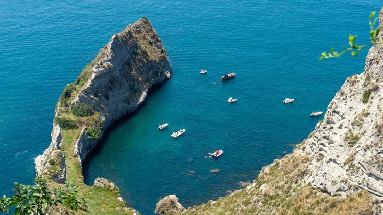  Cabo Posillipo desde el Parque Virgiliano.