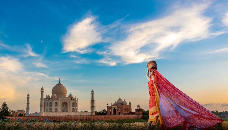 Scène de vie près du Taj Mahal