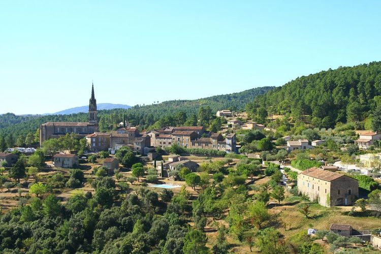Le village de Banne, en Ardèche.