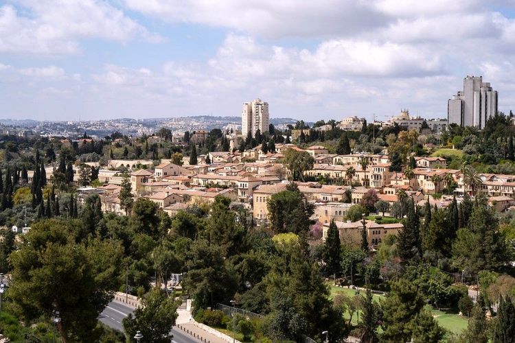 Quartier de Mishkenot Sha'ananim. Mishkenot Sha'ananim et Yemin Moshe sont les premiers quartiers Juifs à avoir été construits en dehors du mur de la Vieille Jérusalem
