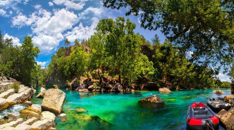 La rivière Koprucay dans le parc national de Köprülü