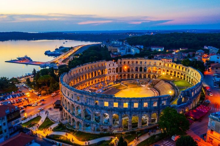 L'amphithéâtre de Pula, un monument qui ne passe pas inaperçu