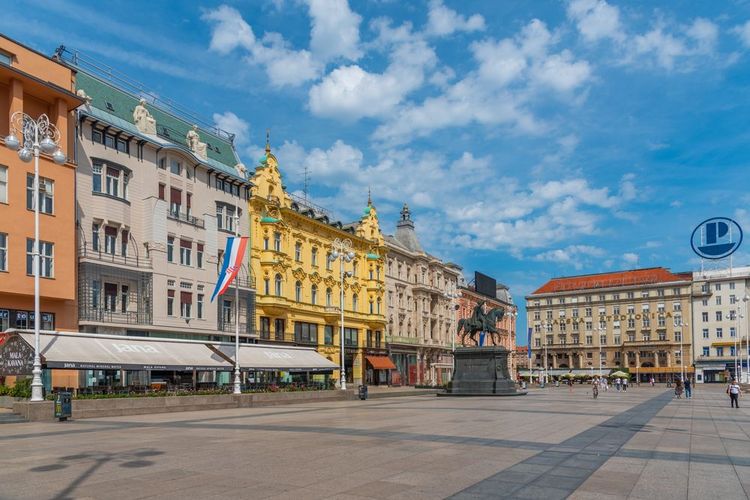 La place Ban Jelacic à Zagreb