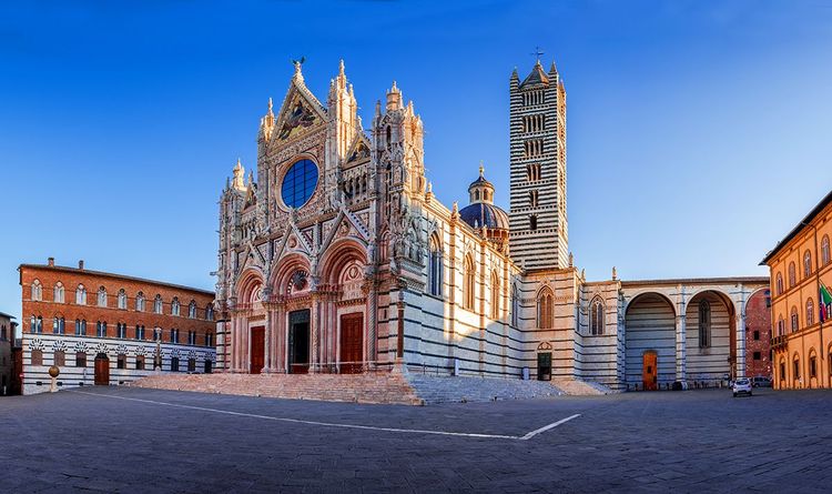 La cathédrale de Sienne, nommée Duomo, comme à Florence