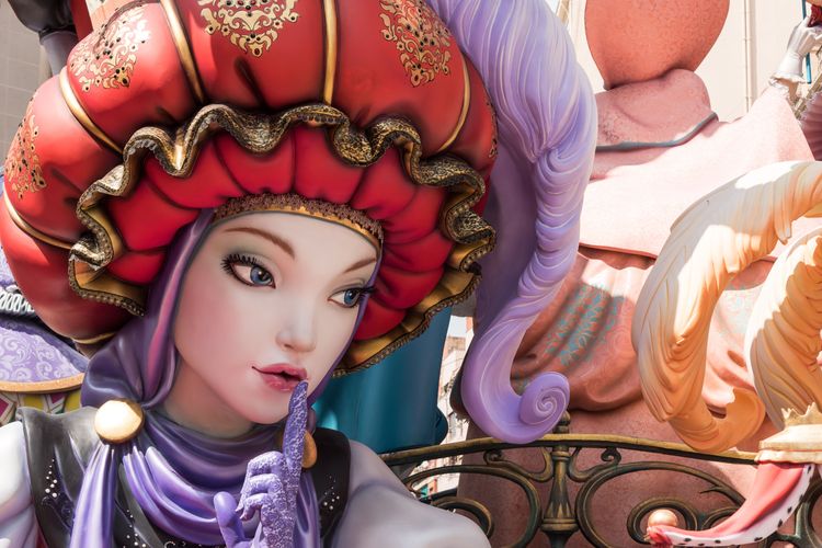 Partecipare al festival Fallas di Valencia a marzo