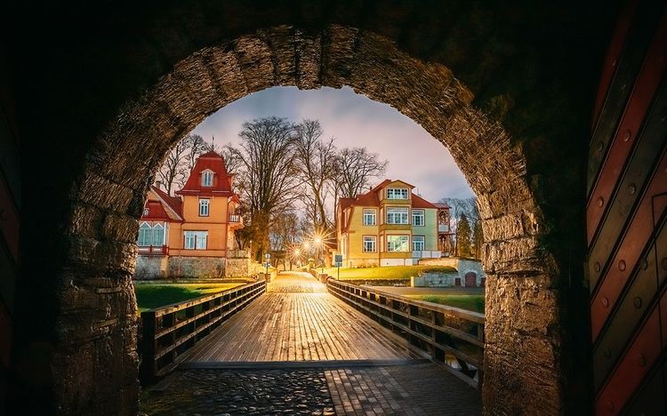 Au sortir du château de Saaremaa