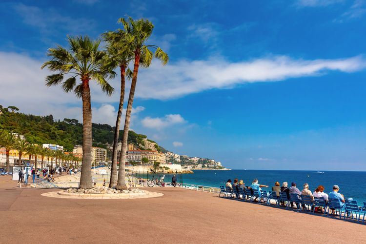 The Promenade des Anglais: the emblem of the French Riviera in Nice