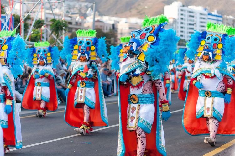 Parade finale, le "Coso", Carnaval de Santa Cruz de Tenerife 2020, Iles Canaries, Espagne