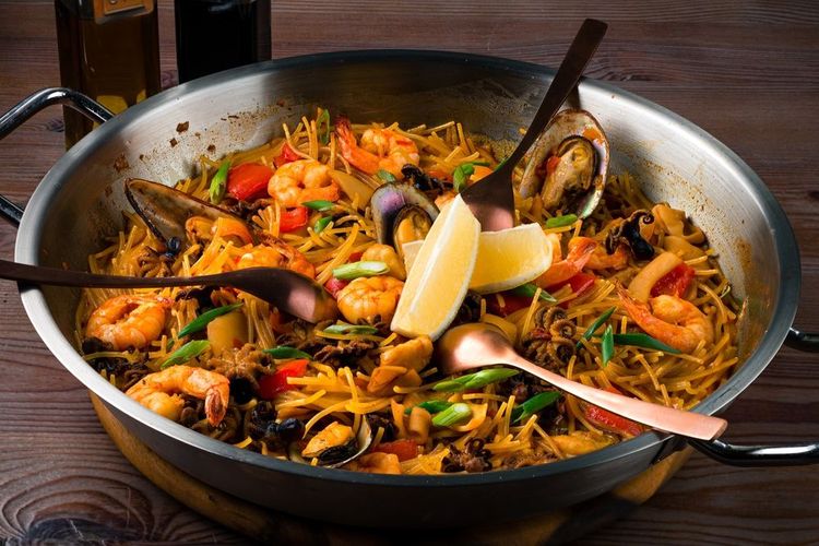 La Fideua, un plat de fruits de mer espagnols. 