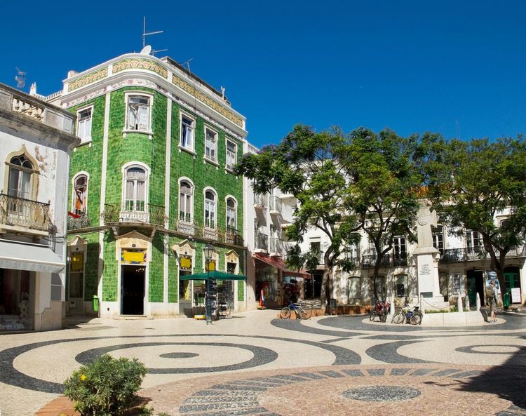Place Praca Luis de Camoes à Lagos, Portugal