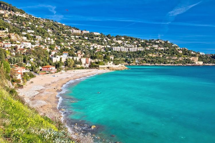Golfe Bleu et vue sur le littoral de Roquebrune