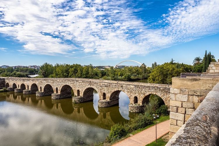 Le pont antique de Mérida en Espagne