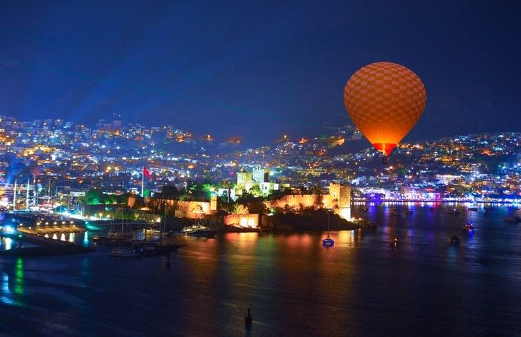 Les nuits trépidantes de Bodrum, une immersion dans la fête locale