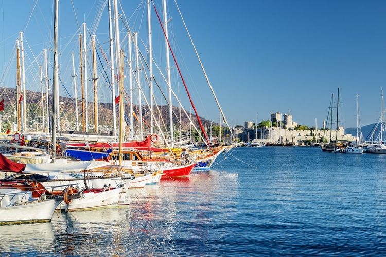 Les beaux voiliers en bois du port de plaisance, la Milta Bodrum Marina 