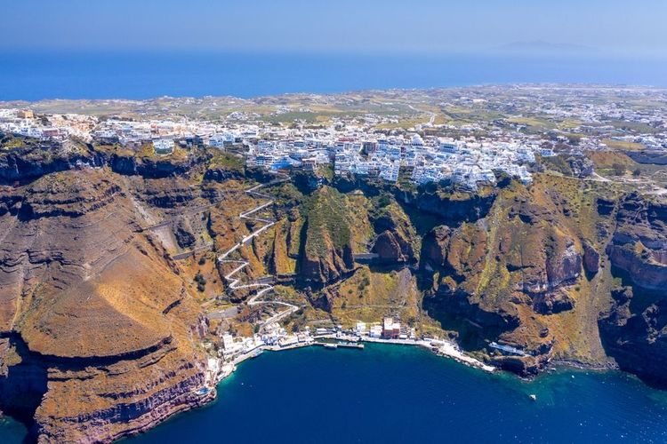 Fira, la animada capital de Santorini