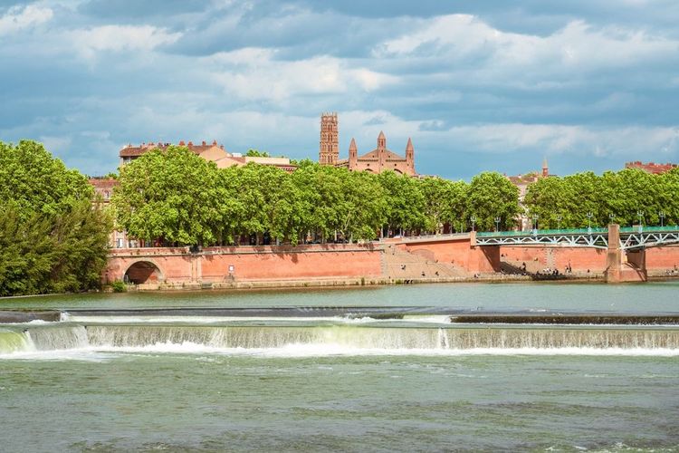 Blick auf den Bazacle und den Canal de Brienne