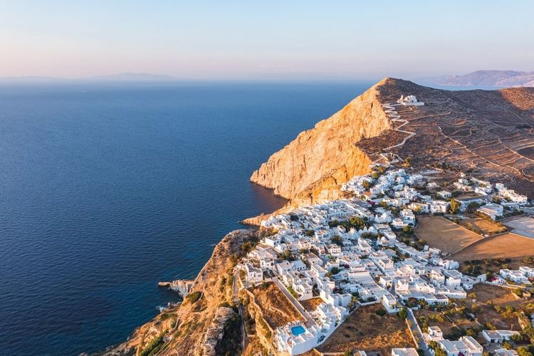 Cry, Folegandros