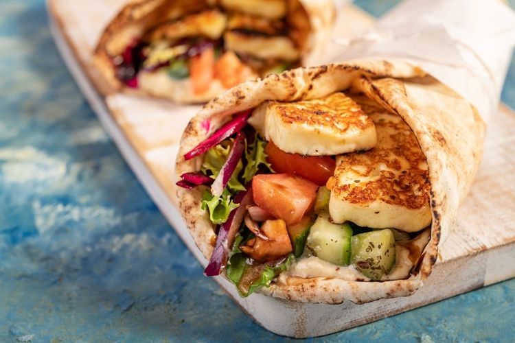 Le halloumi rgillé se sert dans les tavernes