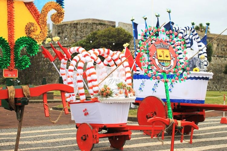 Plongez dans les festivals traditionnels des Açores