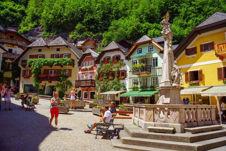 Genießen Sie ein außergewöhnliches Panorama im Dorf Hallstatt