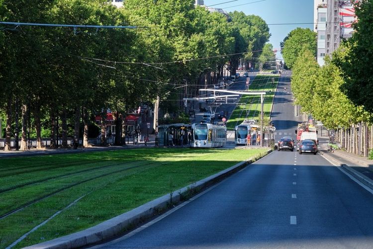 Une ligne de tramway à Paris