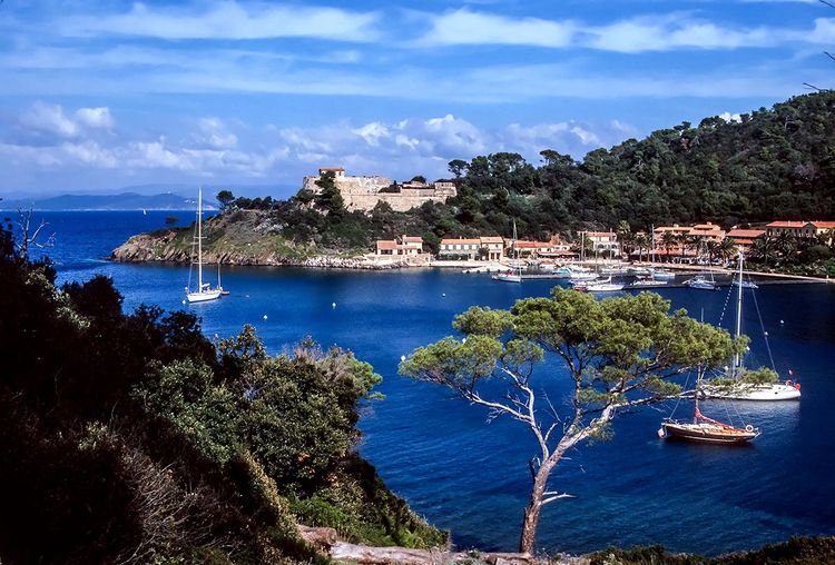 Port-Cros et son petit port