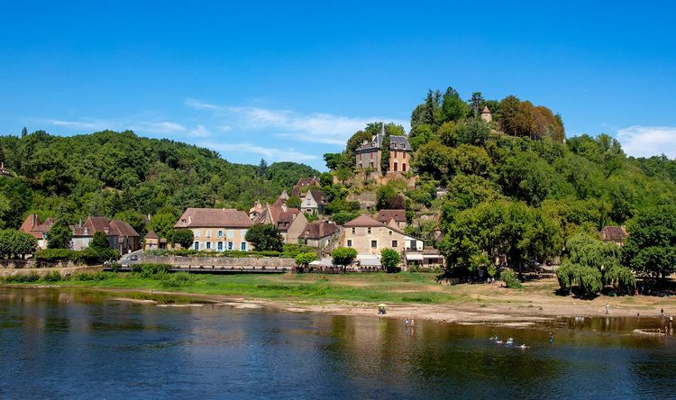 Limeuil vue depuis la Dordogne
