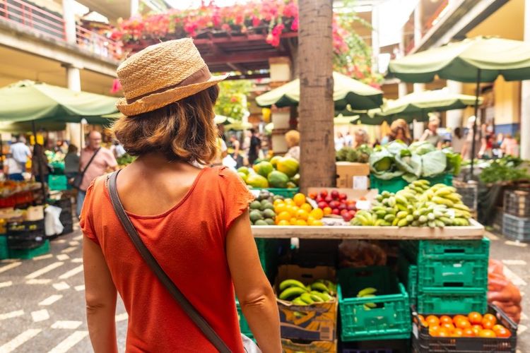 Balade dans le marché des Cultivateurs