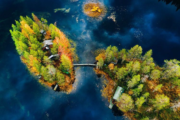 Cottage sur un lac de Finlande