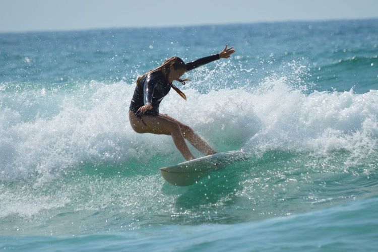La pratique du surf.