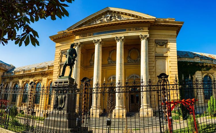 Entre élégance et histoire, balade dans le quartier Cotroceni à Bucarest