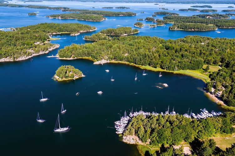 Vue aérienne sur l'archipel de Stockholm