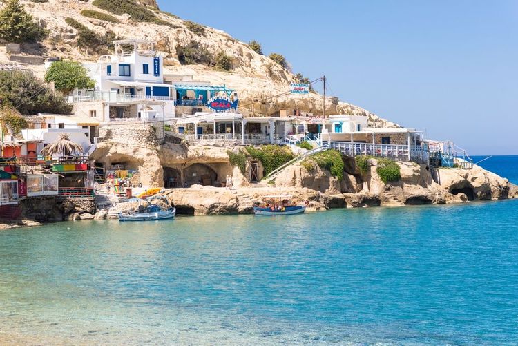 Le village de Matala en Crète