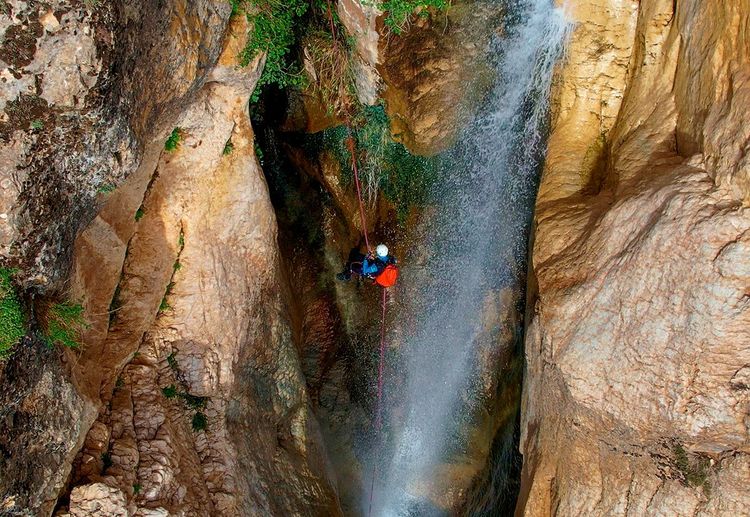 Tentez l'expérience du canyoning dans le Rio Verde 