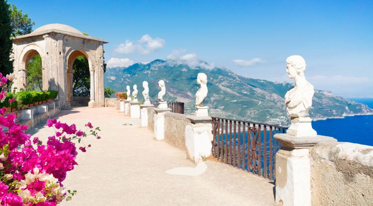 Ravello, terrazza naturale della Costiera Amalfitana