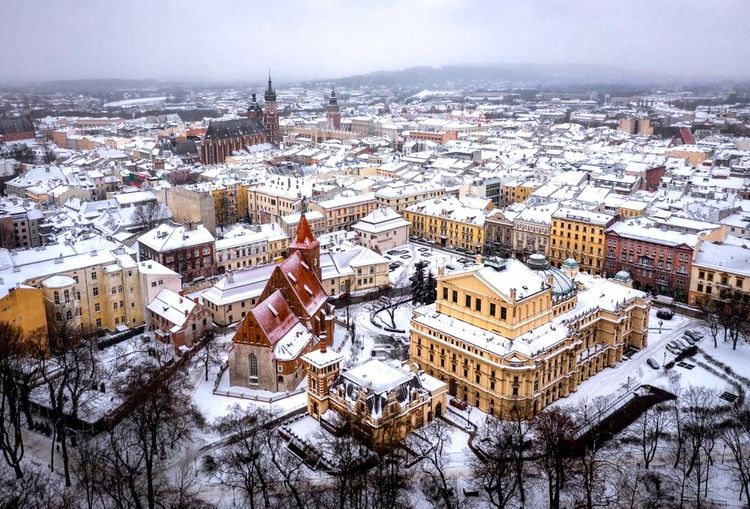 Vue aérienne sur le centre historique de Cracovie