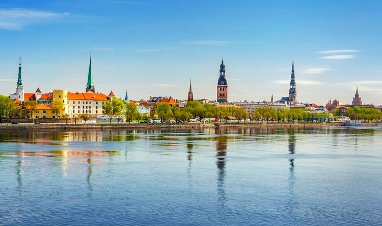 Riga sur le fleuve Daugava