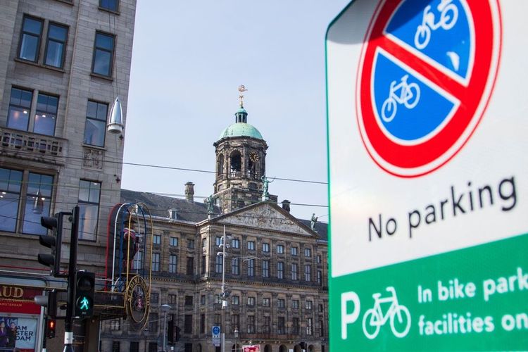 bicycle sign in Amsterdam